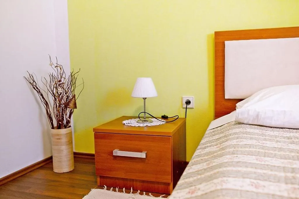 Apartment In Poljana With Sea View, Terrace, Air Conditioning, Wifi 3617-5 0*, Poljana (Ugljan) Croacia